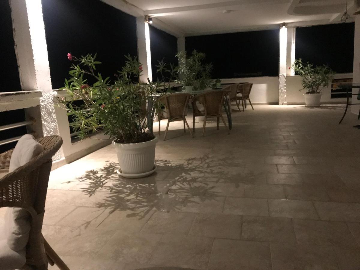 Guesthouse Oaza Emi Dobra Voda Exteriör bild