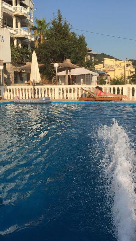 Guesthouse Oaza Emi Dobra Voda Exteriör bild