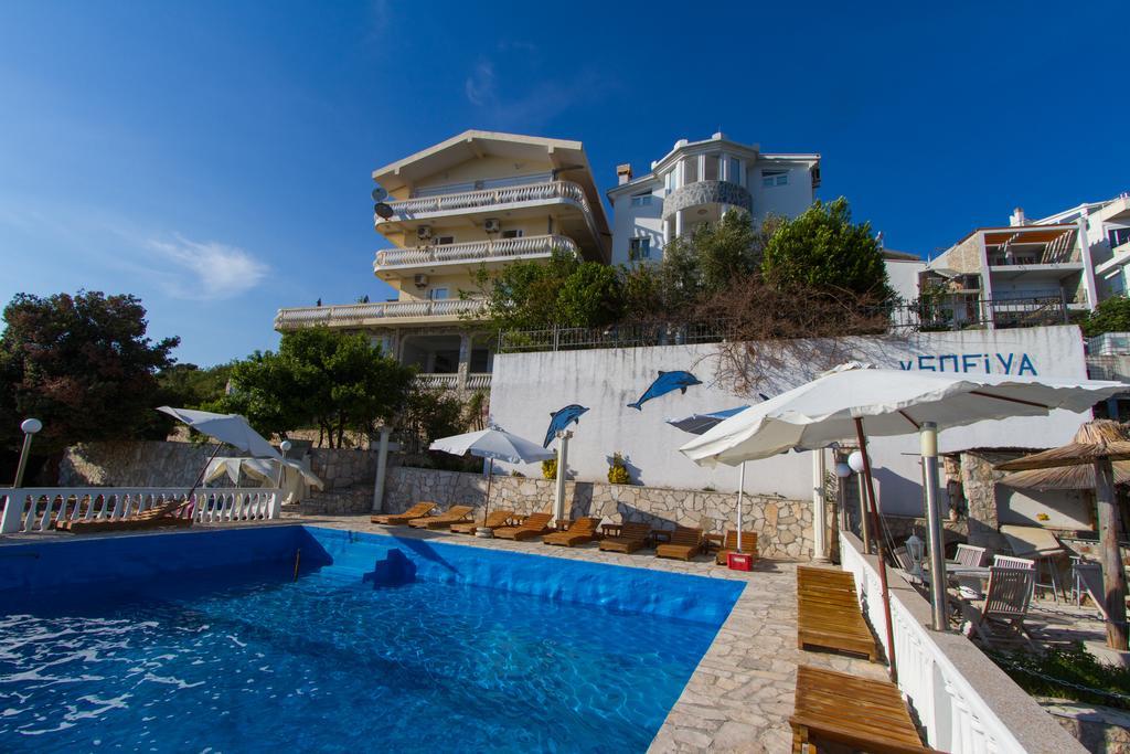 Guesthouse Oaza Emi Dobra Voda Exteriör bild