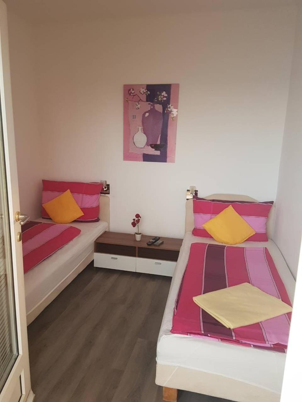 Guesthouse Oaza Emi Dobra Voda Exteriör bild