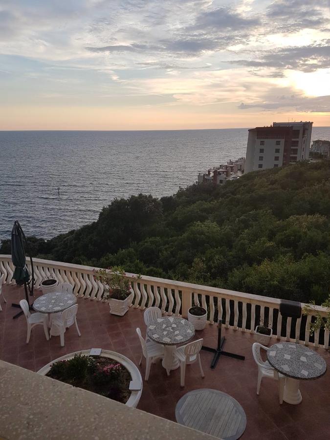 Guesthouse Oaza Emi Dobra Voda Exteriör bild